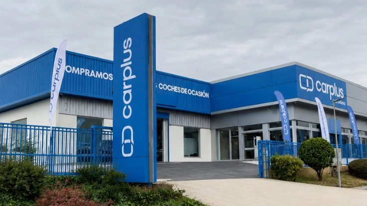 Carplus impulsa su expansión nacional con la apertura de una nueva tienda en Santiago de Compostela