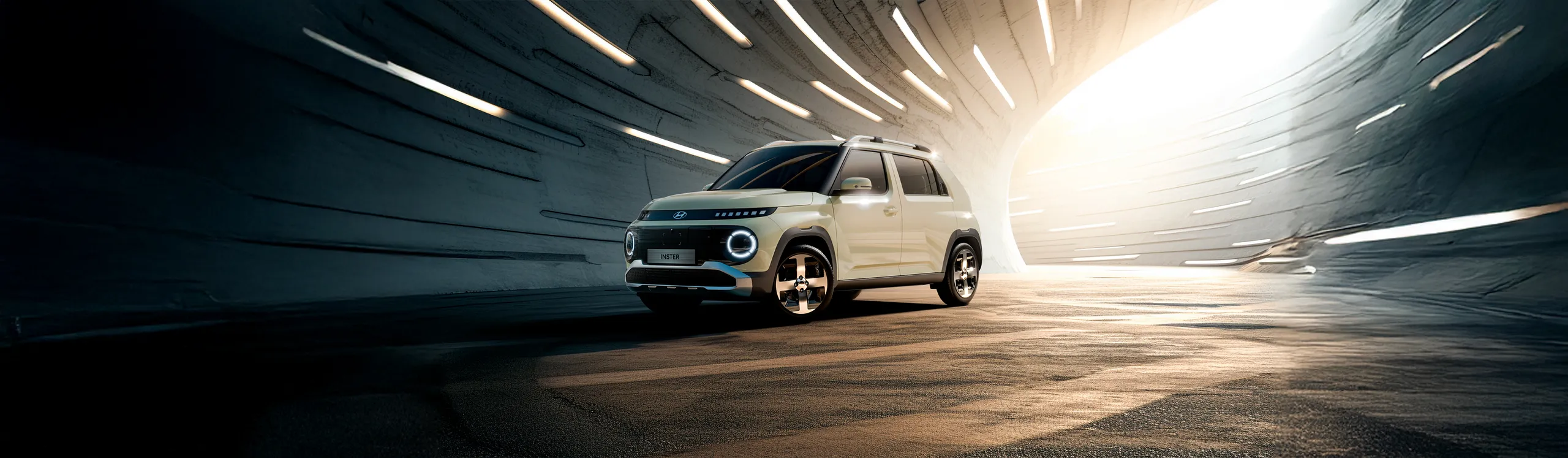 Dongfeng Box, SUV eléctrico blanco en túnel subterráneo iluminado