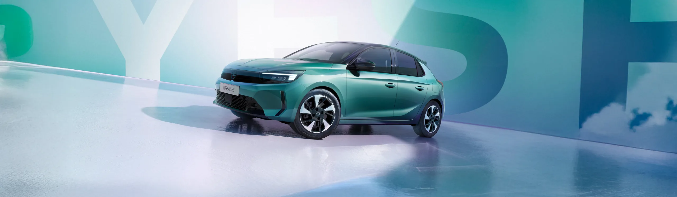 BYD Dolphin Surf eléctrico compacto turquesa con diseño moderno para conducción urbana