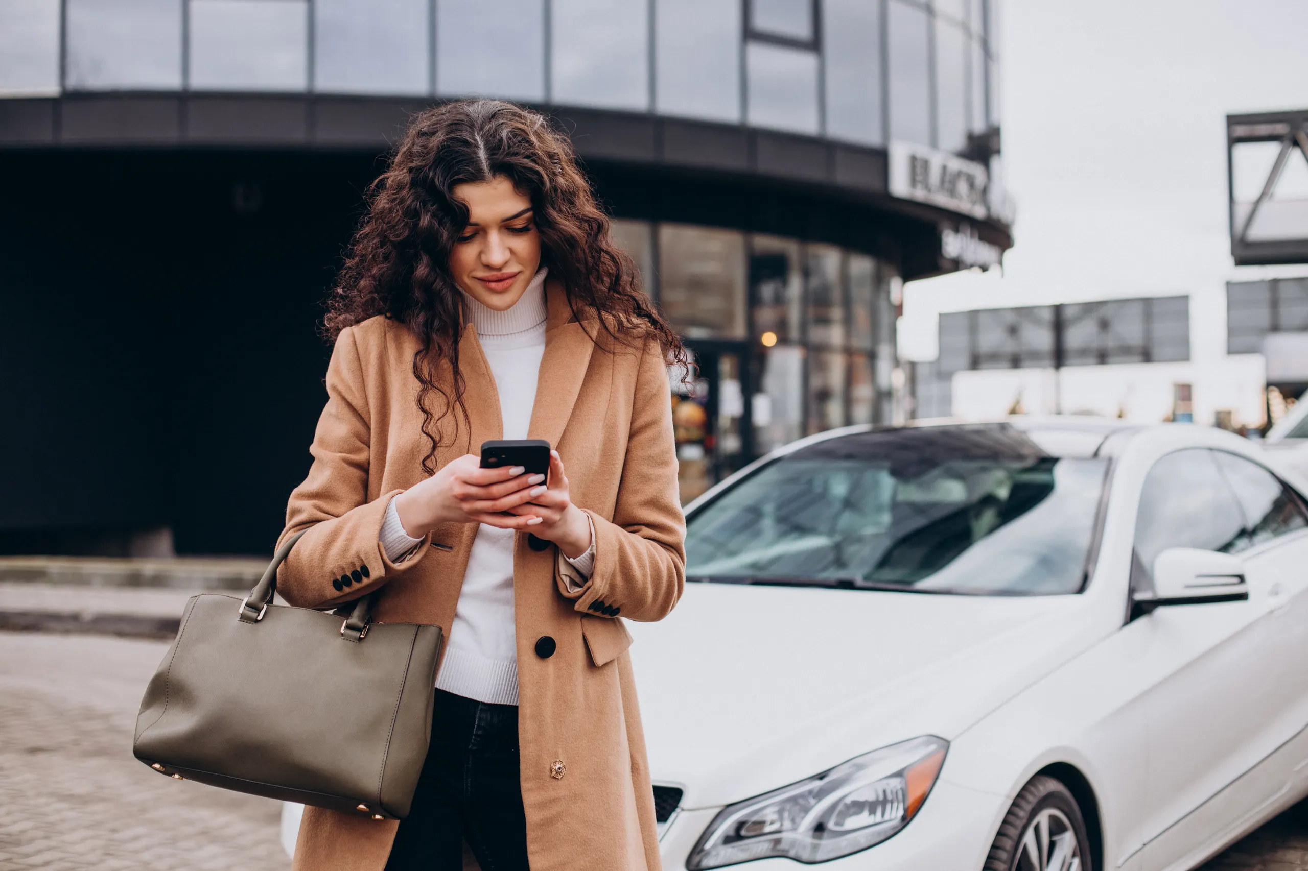 Carplus responde: soy mujer, busco un coche pequeño, bonito y barato, ¿cuál elijo?