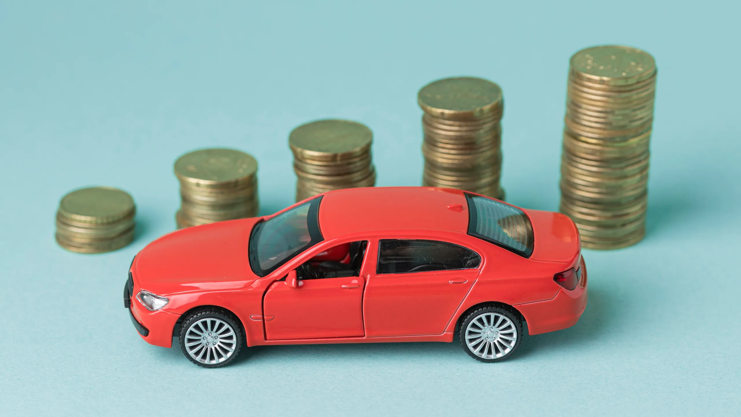 Impuestos en la compra de un coche de segunda mano: qué pagar y cómo