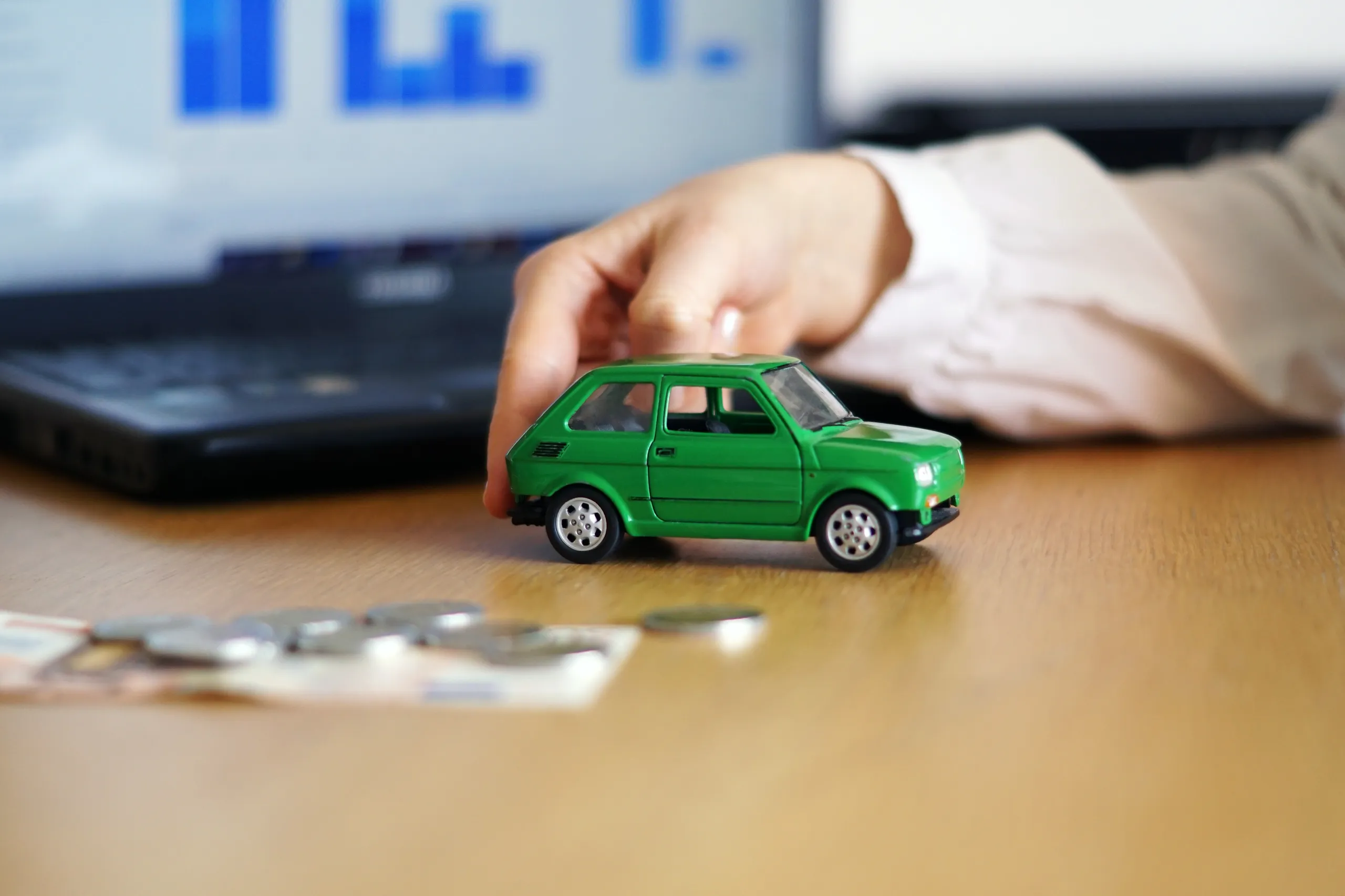 ¿Cuál es la nómina mínima para financiar un coche en 2026?