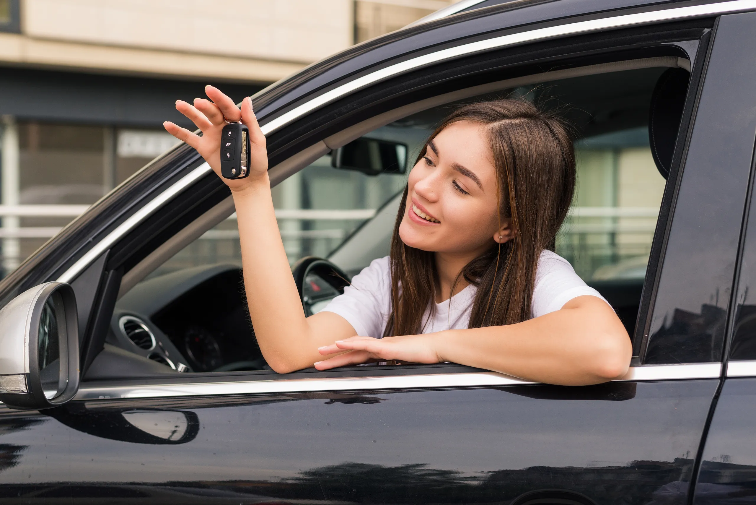 ¿Puedo comprar un coche sin tener carnet de conducir?